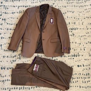 NEW men’s dress suit with issues.